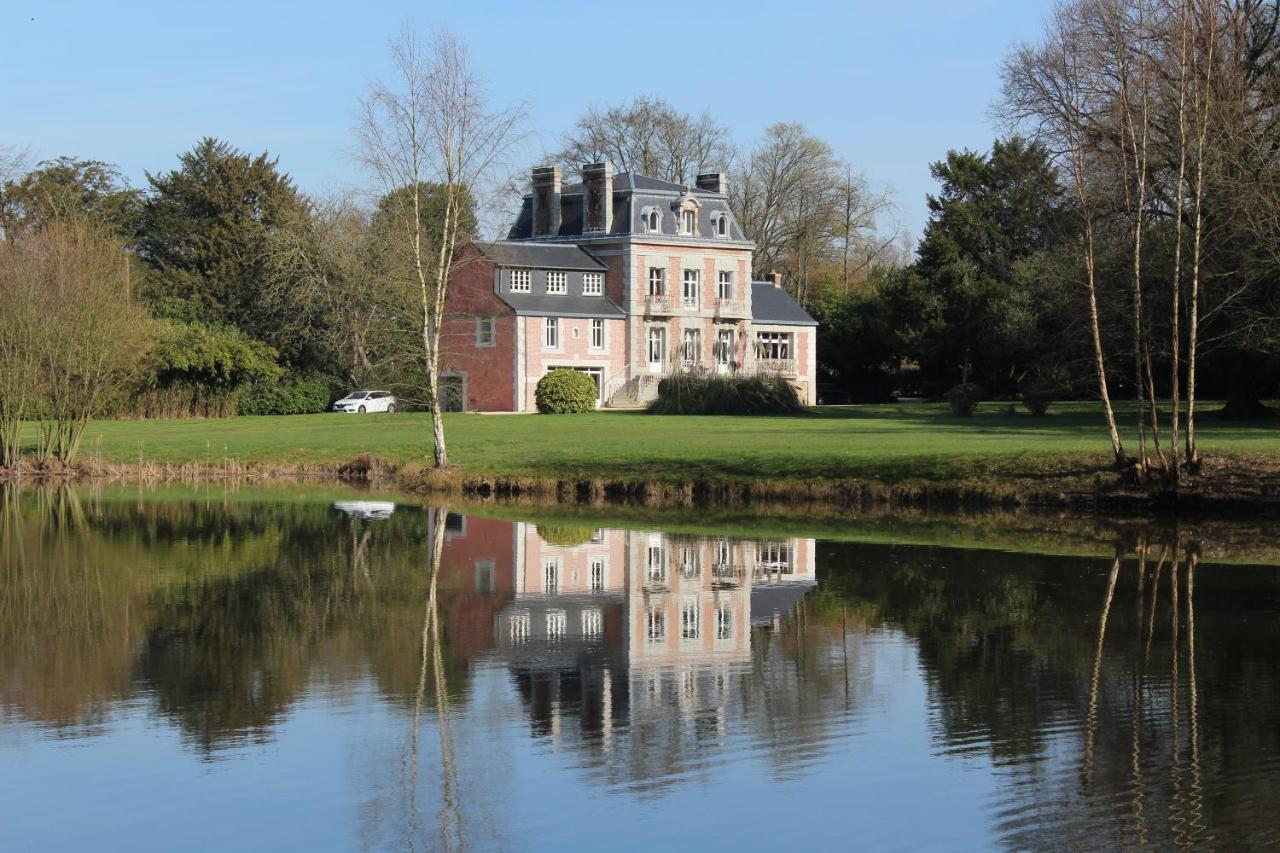Chateau De La Chasse Beauvais Romagne  Zewnętrze zdjęcie